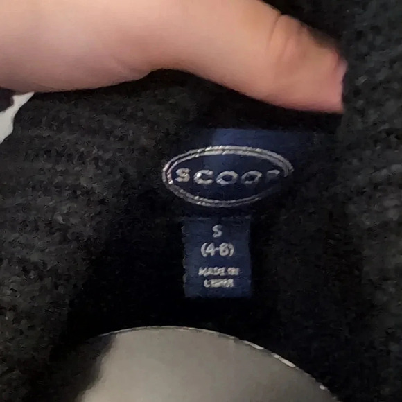 Scoop Chunky Turtle Neck Sweater - Picture 4 of 9